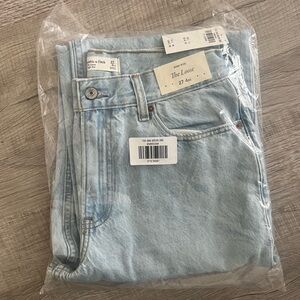 Abercrombie High Rise Loose Jeans
